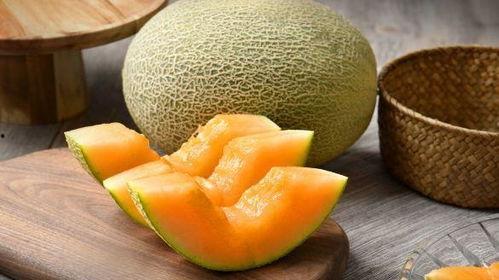 上班吃哈密瓜,哈密瓜助力活力满满的一天